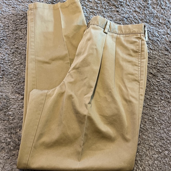 LL Bean Natural fit khaki Pants Men's size 36x34 - Picture 1 of 3